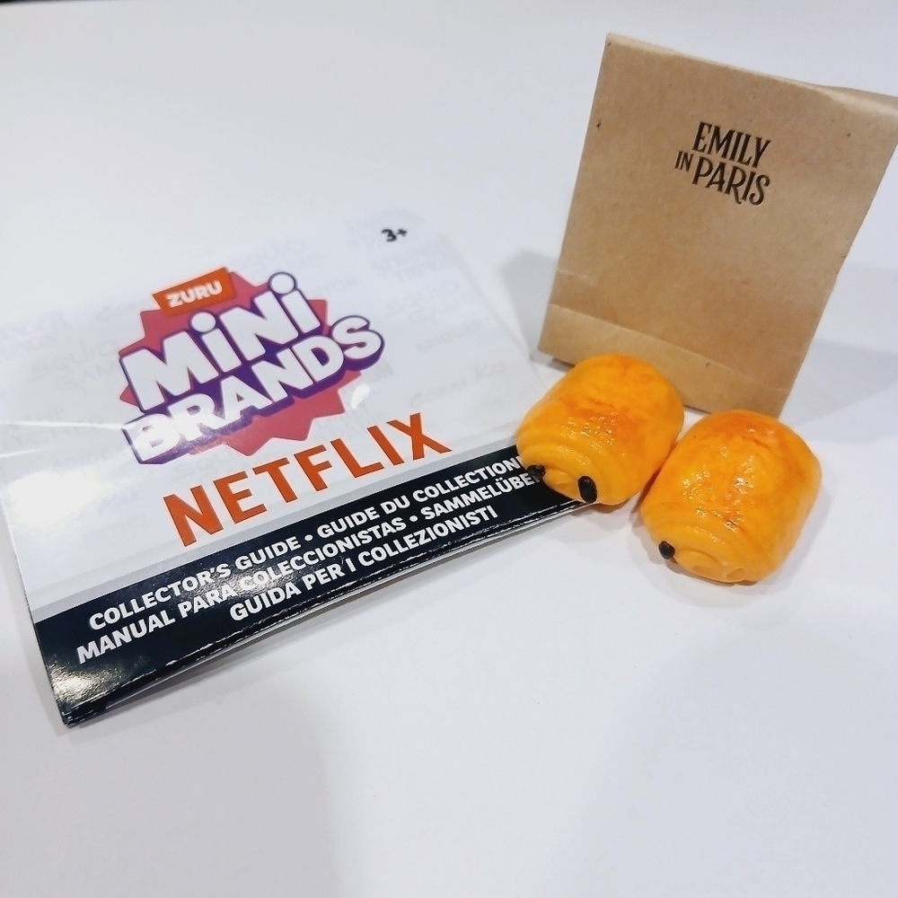 Zuru Mini Brands Netflix Emily In Paris Croissants